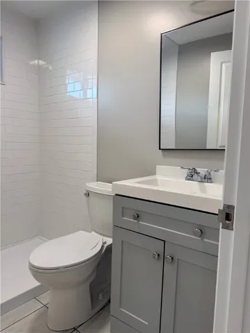 $2,200 | 74 Blanding Avenue, Barrington, RI 02806