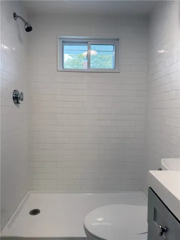 $2,200 | 74 Blanding Avenue, Barrington, RI 02806