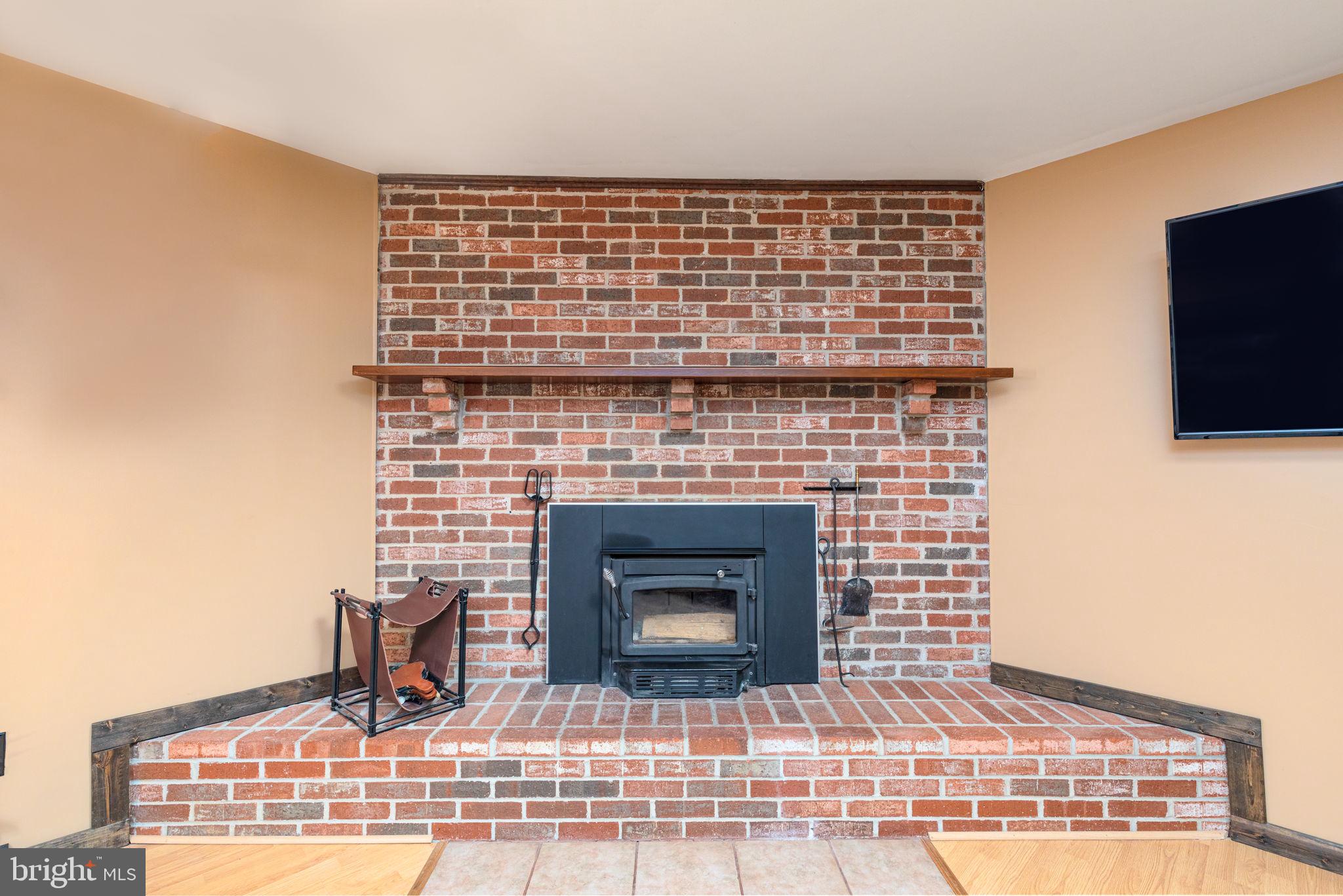 2641 Beckleysville Road Manchester, MD 21102 - Photo 11 of 56 Family Room
