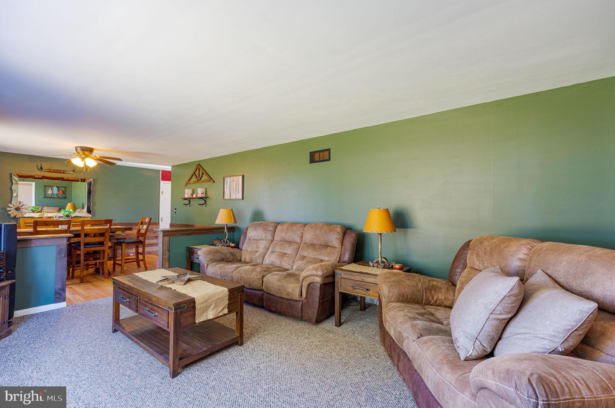 2641 Beckleysville Road Manchester, MD 21102 - Photo 5 of 56 Living Room