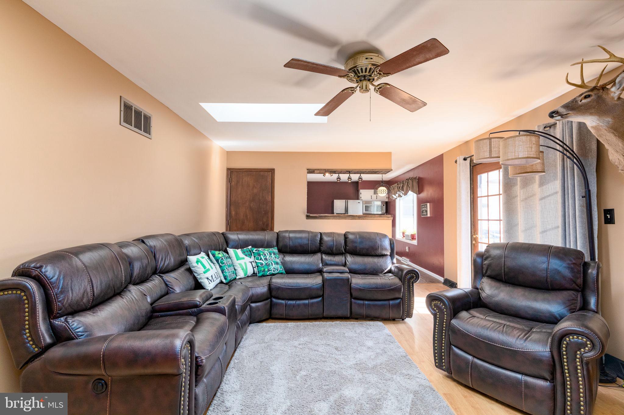 2641 Beckleysville Road Manchester, MD 21102 - Photo 9 of 56 Family Room