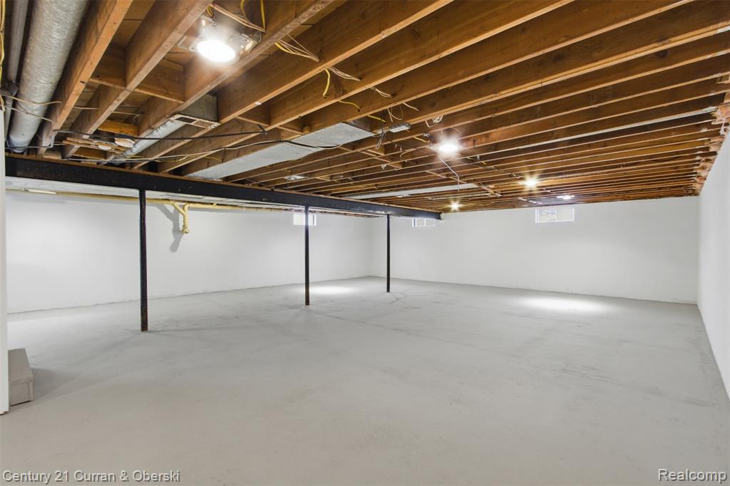 7960 Beard Road Byron, MI 48418 - Photo 16 of 23