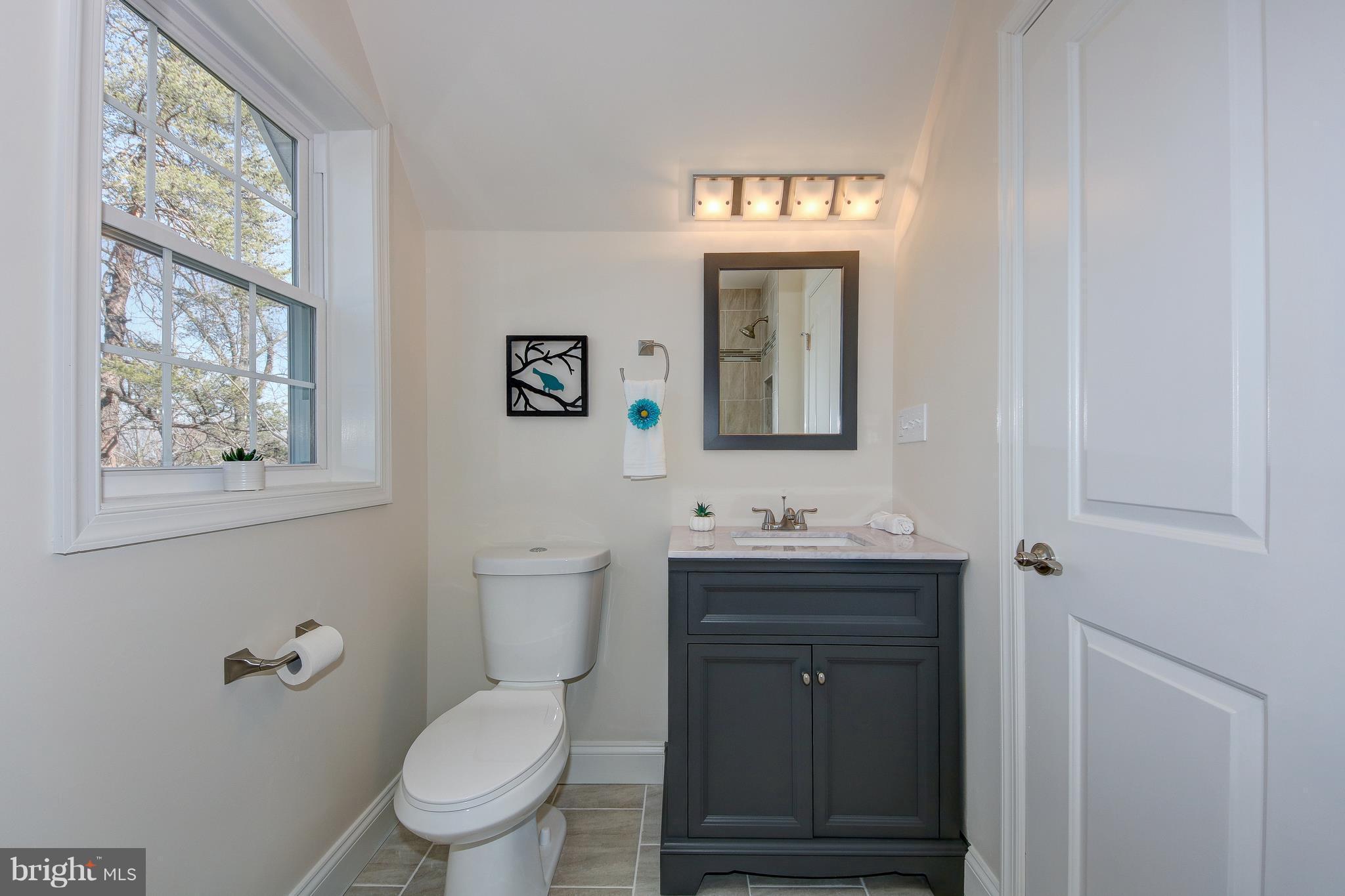 1200 Locust Lane Edgewater, MD 21037 - Photo 14 of 29 Bath