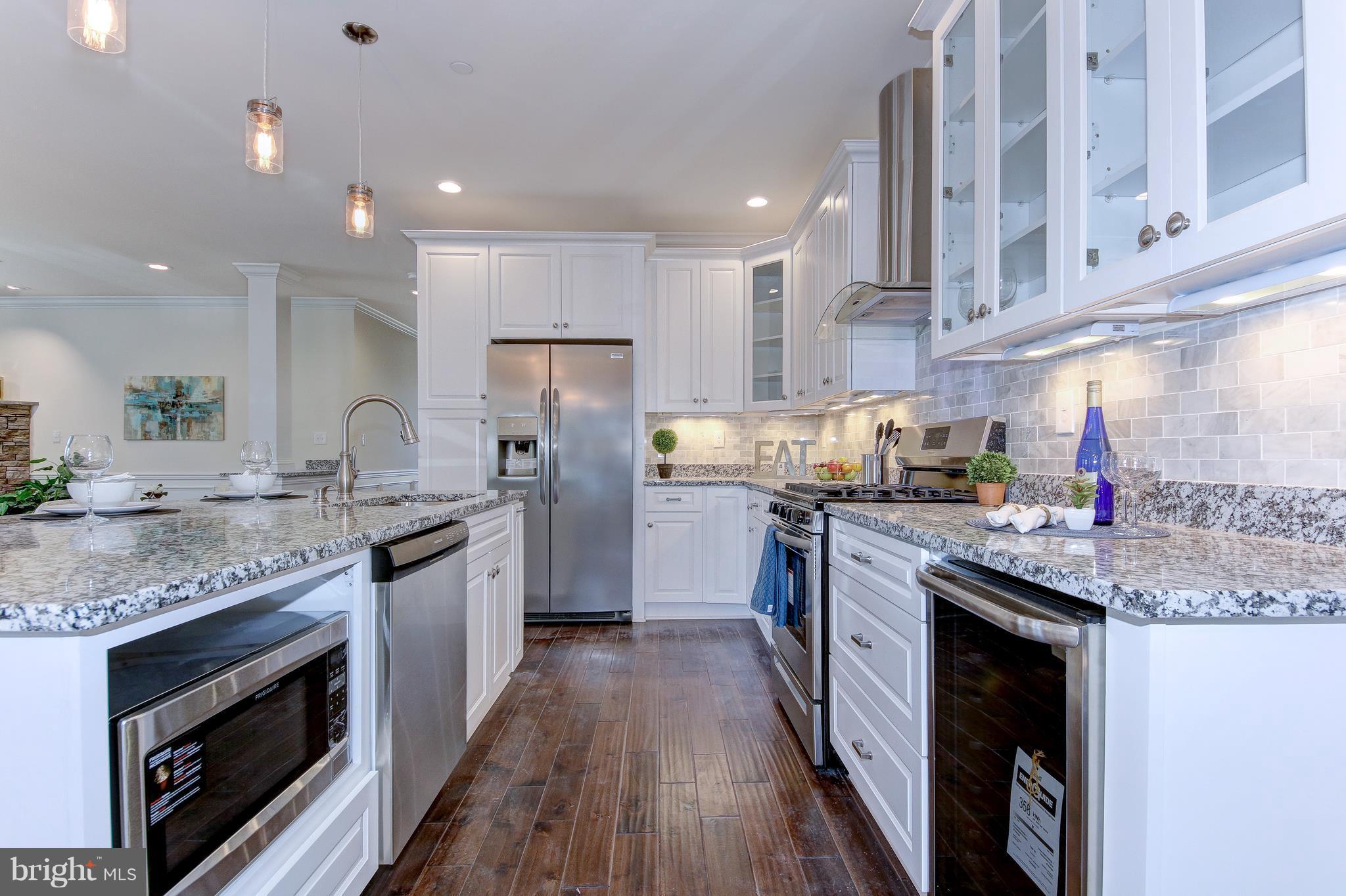 1200 Locust Lane Edgewater, MD 21037 - Photo 3 of 29 Kitchen