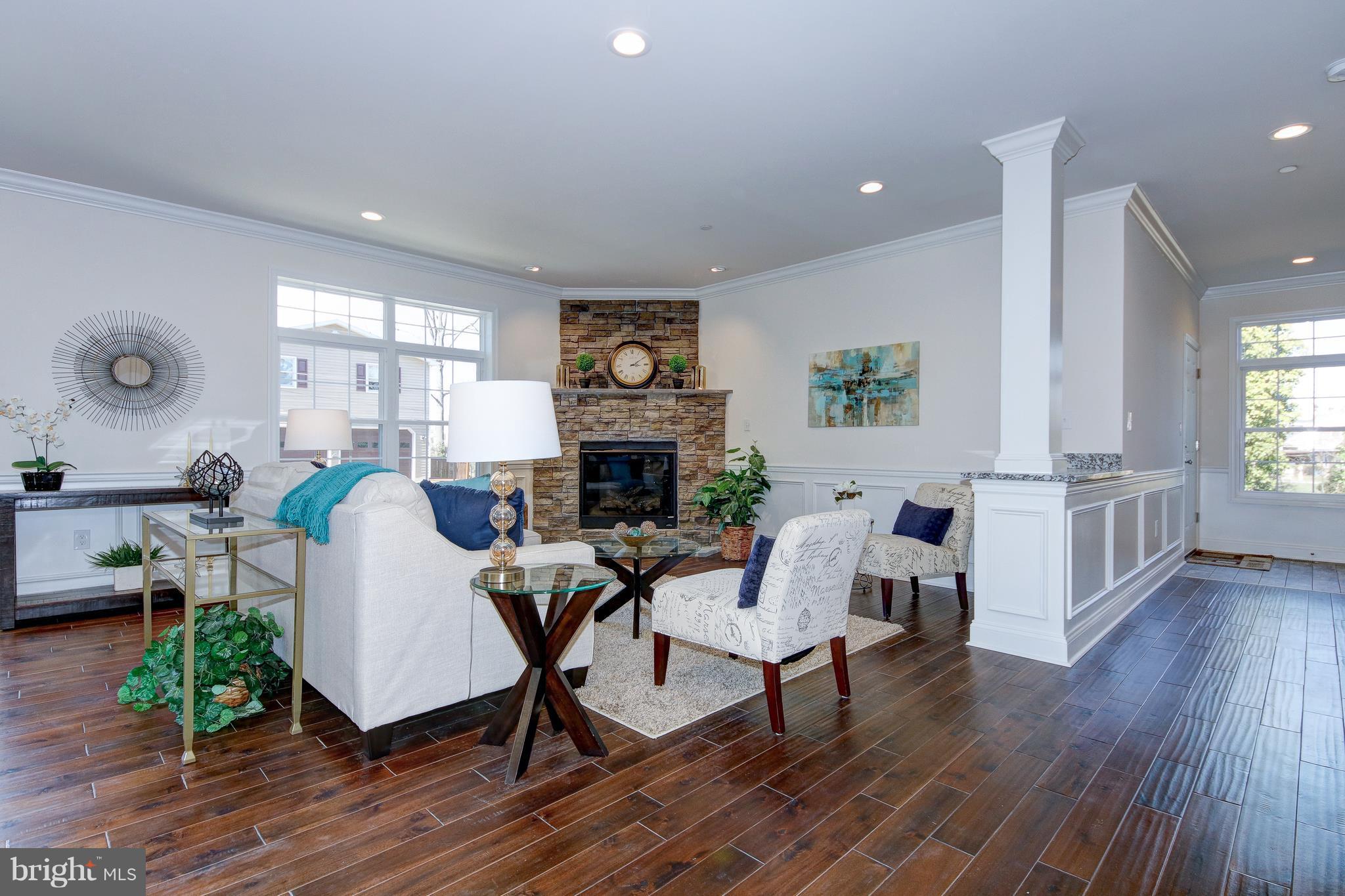 1200 Locust Lane Edgewater, MD 21037 - Photo 6 of 29 Living Room