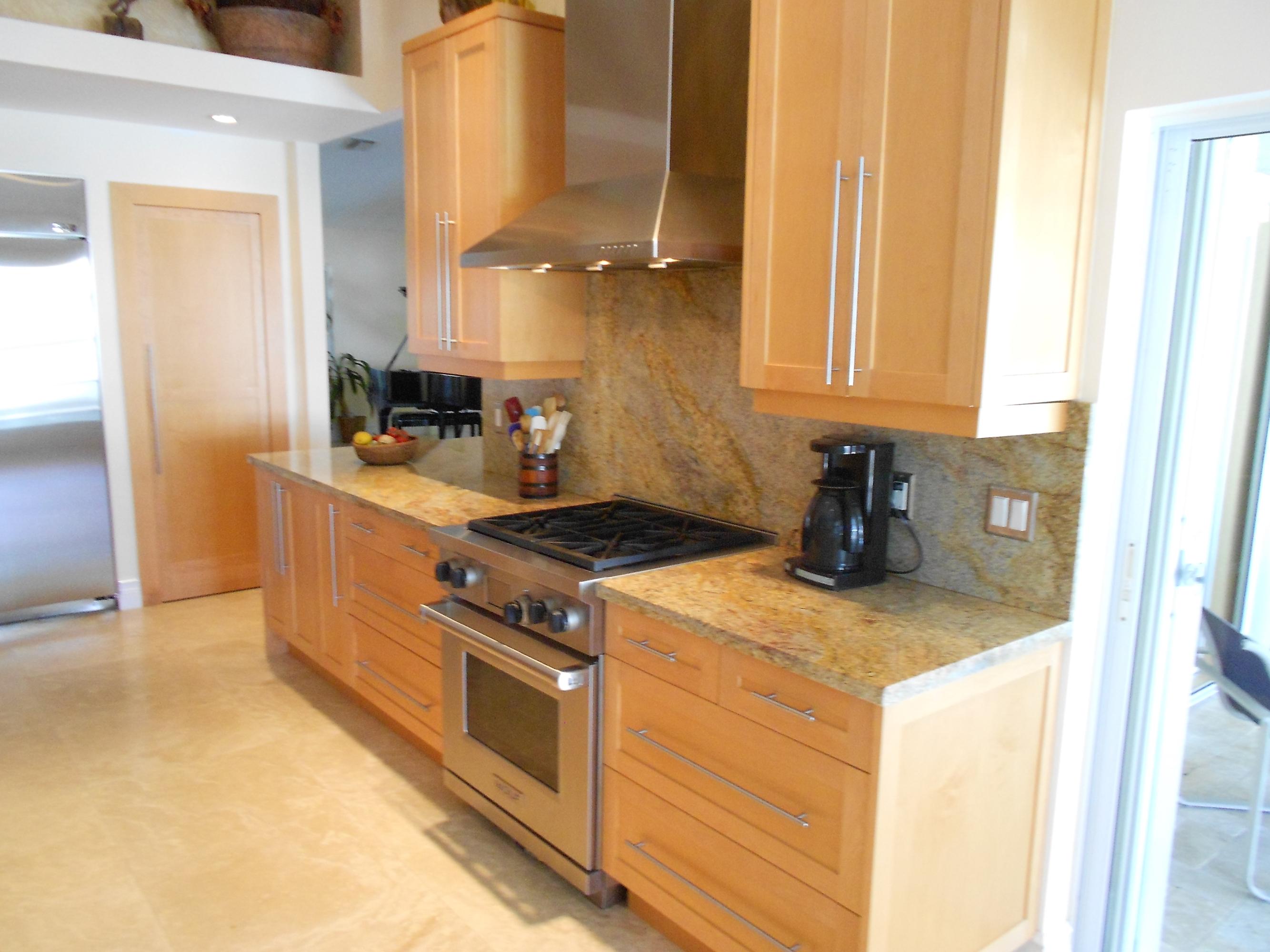 755 Coventry Street Boca Raton, FL 33487 - Photo 8 of 11 Gourmet Kitchen