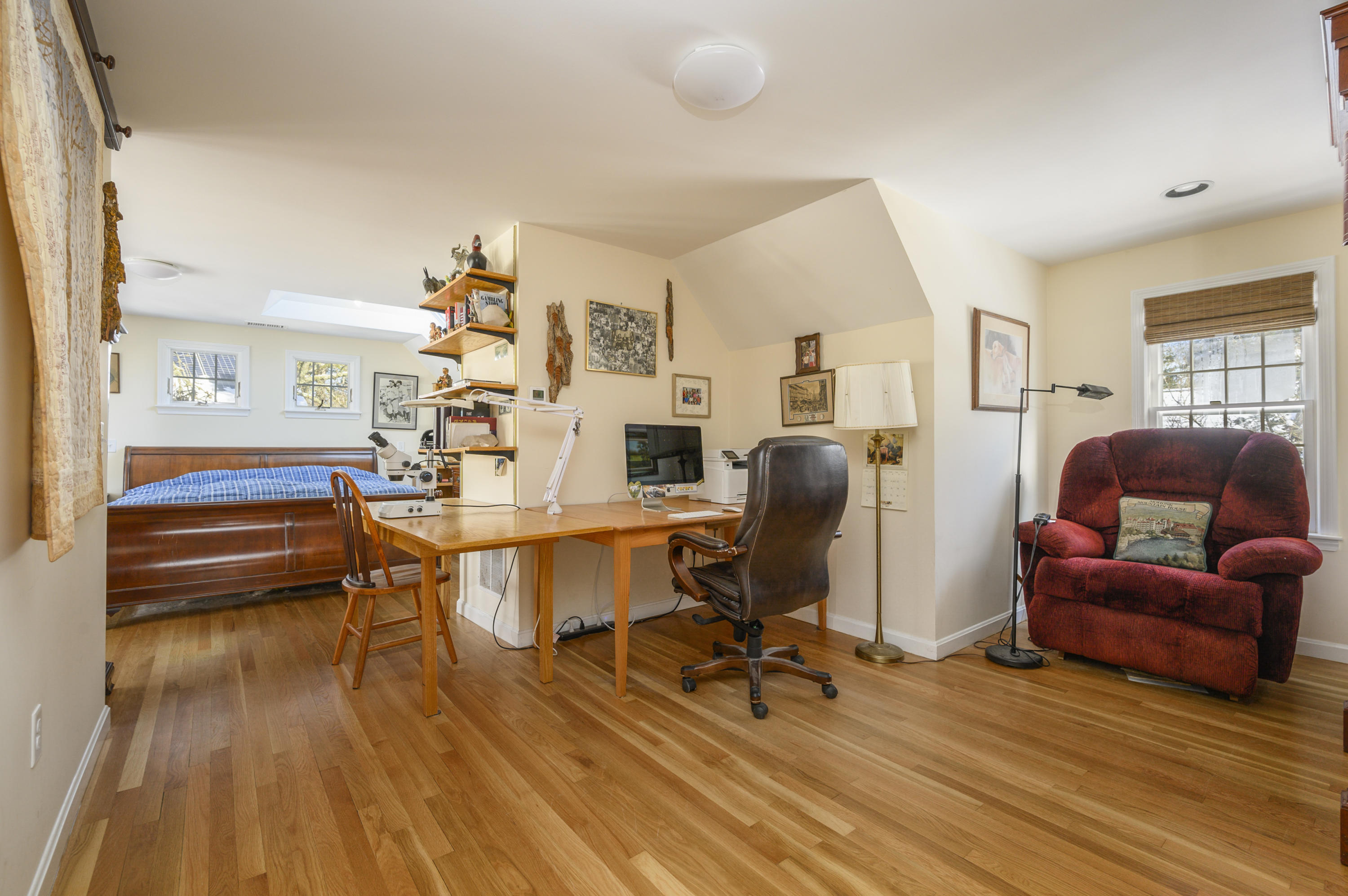 8 Ruth Lane Harwich, MA 02645 - Photo 16 of 20 a view of a livingroom with furniture and a workspace