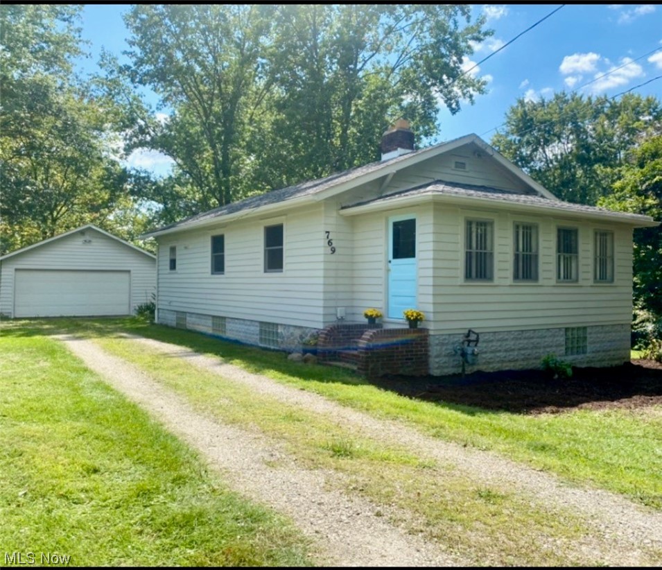 769 Ewart Road Akron, OH 44312 - Photo 1 of 29 Gallery Image 1