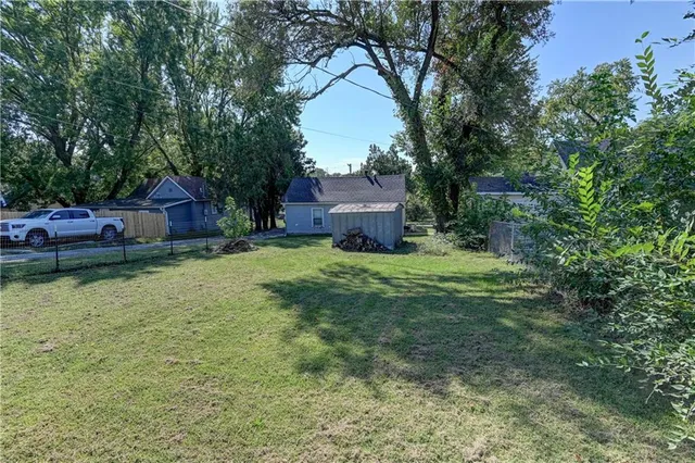 $139,700 | 928 Dakota Street, Leavenworth, KS 66048