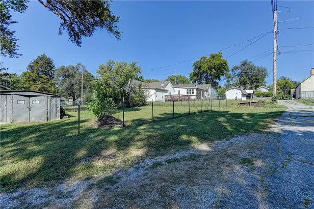 $139,700 | 928 Dakota Street, Leavenworth, KS 66048