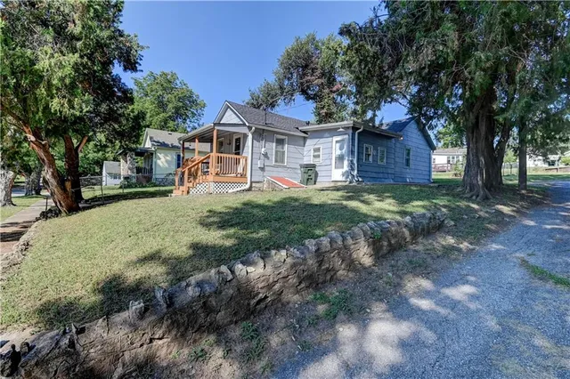 $139,700 | 928 Dakota Street, Leavenworth, KS 66048