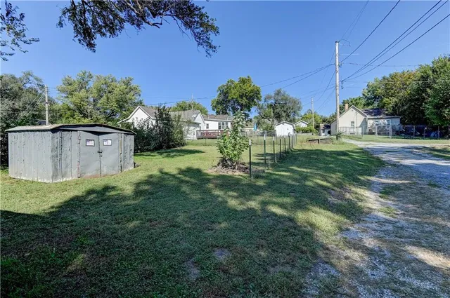 $139,700 | 928 Dakota Street, Leavenworth, KS 66048