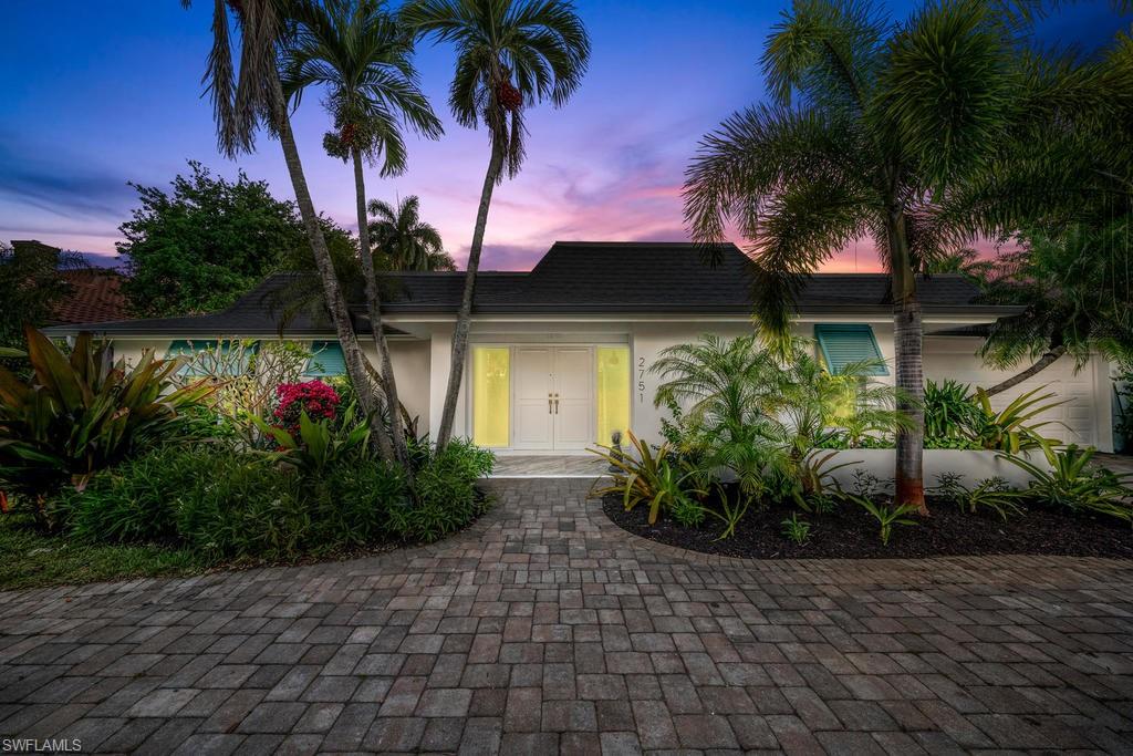 2751 Crayton Road Naples, FL 34103 - Photo 2 of 29 Gallery Image 2