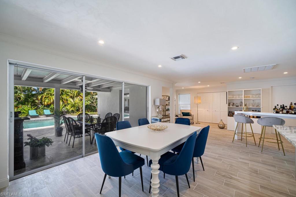 2751 Crayton Road Naples, FL 34103 - Photo 8 of 29 Gallery Image 8