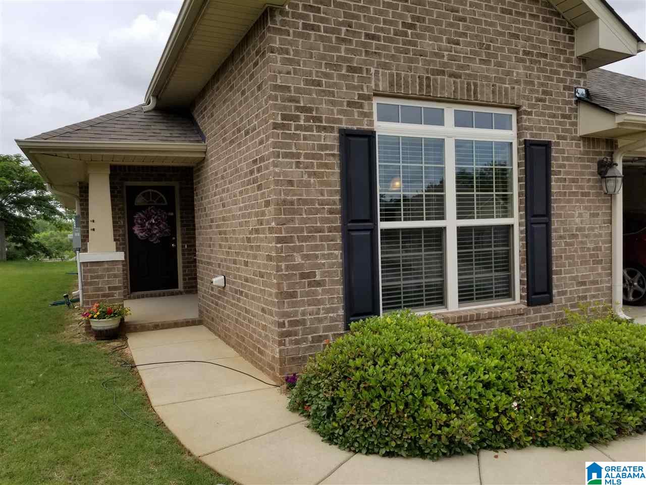 306 Crisfield Circle Alabaster, AL 35007 - Photo 3 of 24