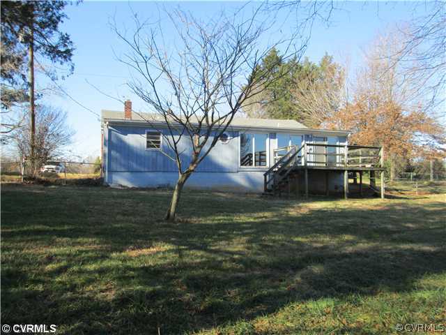 11241 Genito Road Amelia Court House, VA 23002 - Photo 3 of 13 Gallery Image 3
