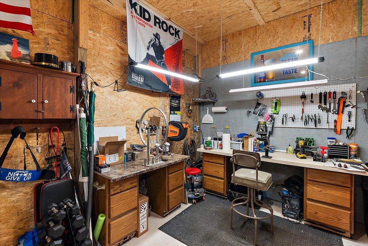 422 Randall Road Muskegon, MI 49441 - Photo 20 of 64 64-422 Randall Rd-64