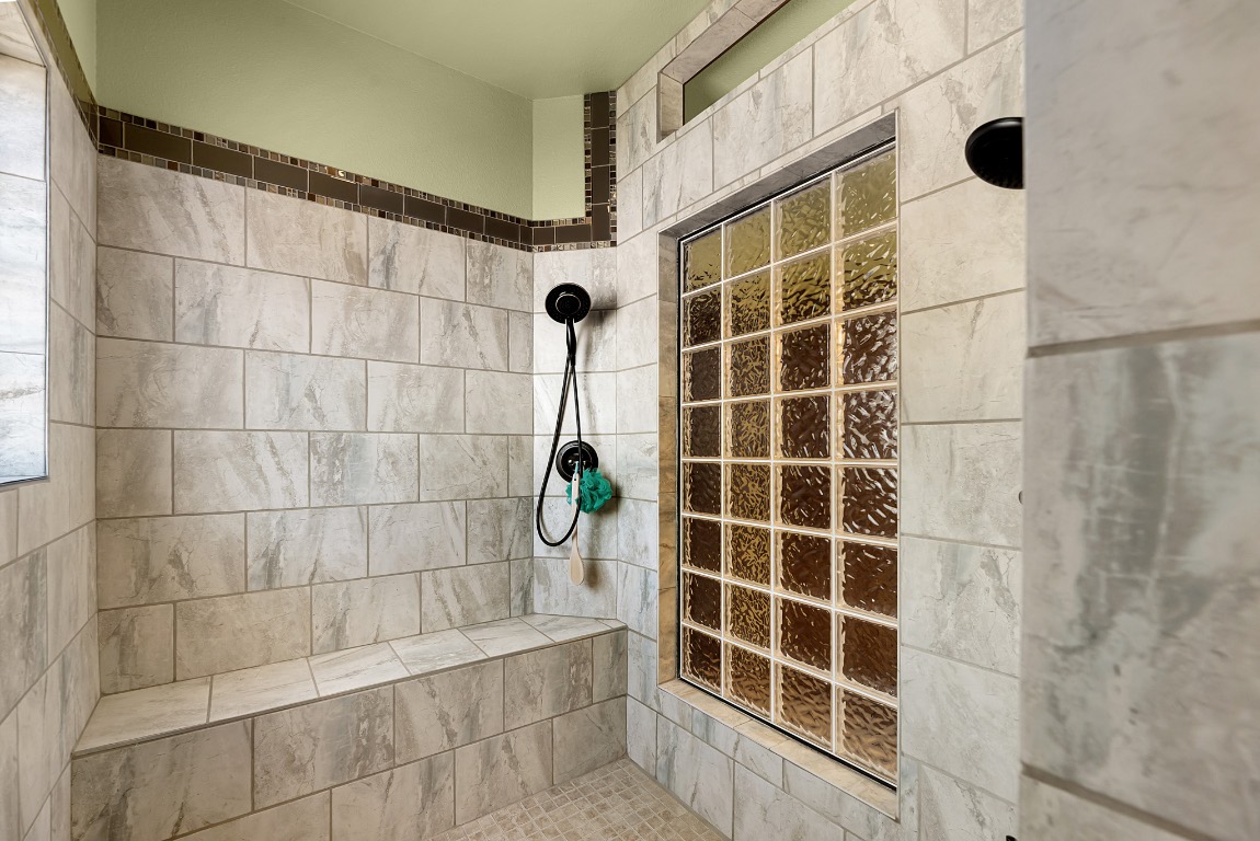 1546 Cox Road Blanco, TX 78606 - Photo 19 of 40 a bathroom with a shower