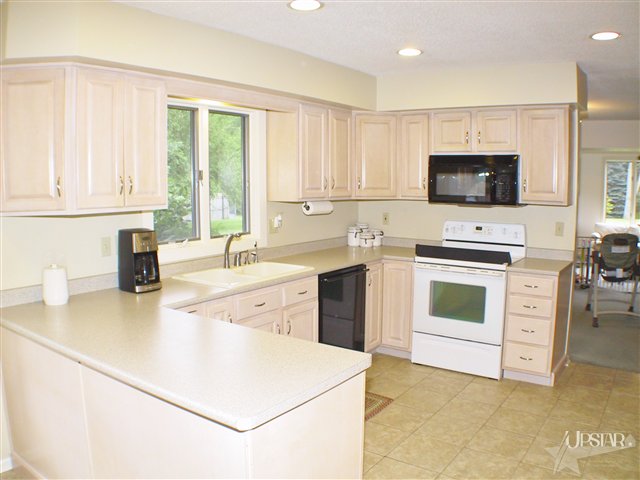 1509 Ransom Drive Fort Wayne, IN 46845 - Photo 4 of 24 Gallery Image 4