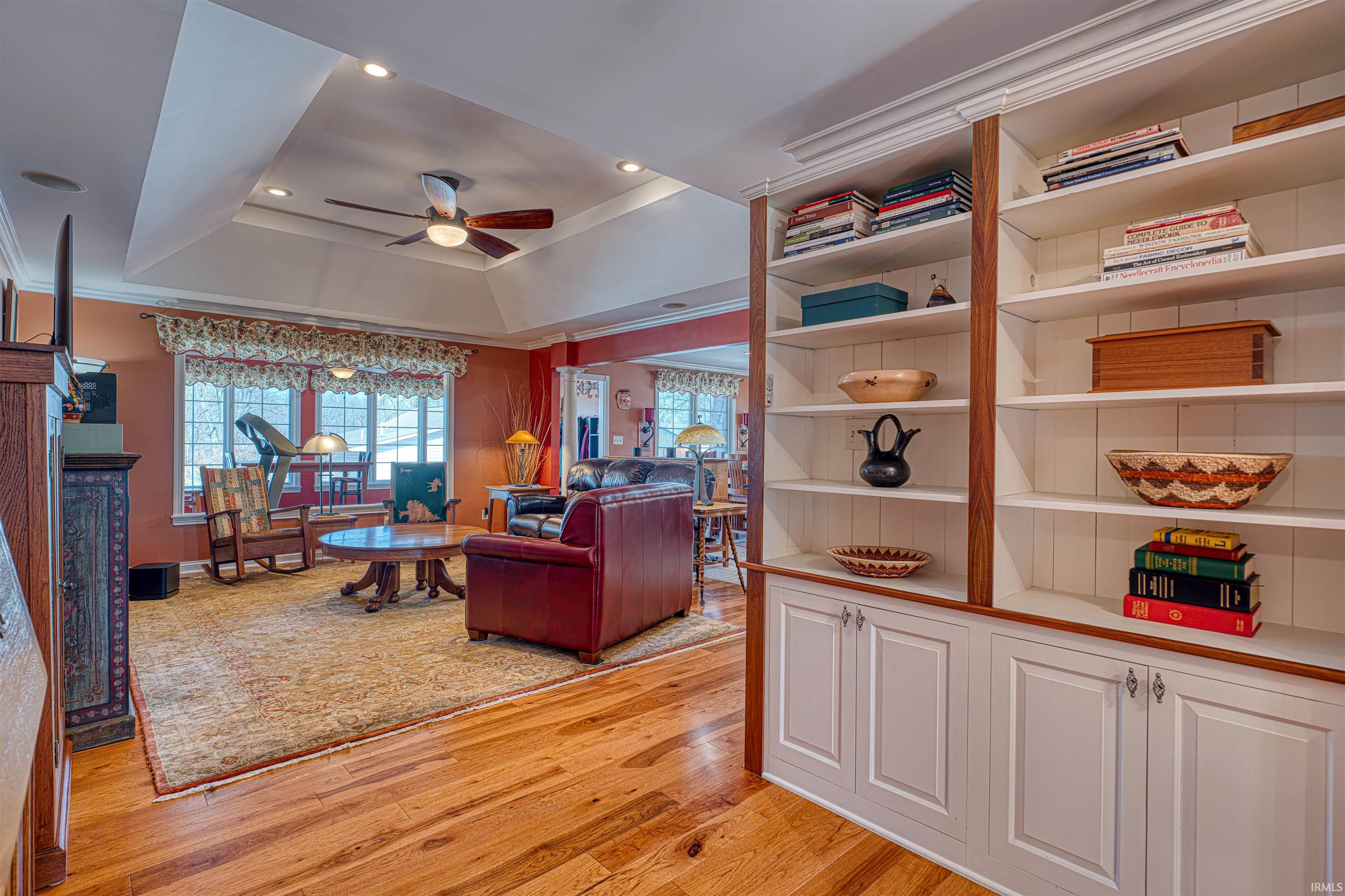 8988 Heim Road Chandler, IN 47610 - Photo 4 of 36 Gallery Image 4