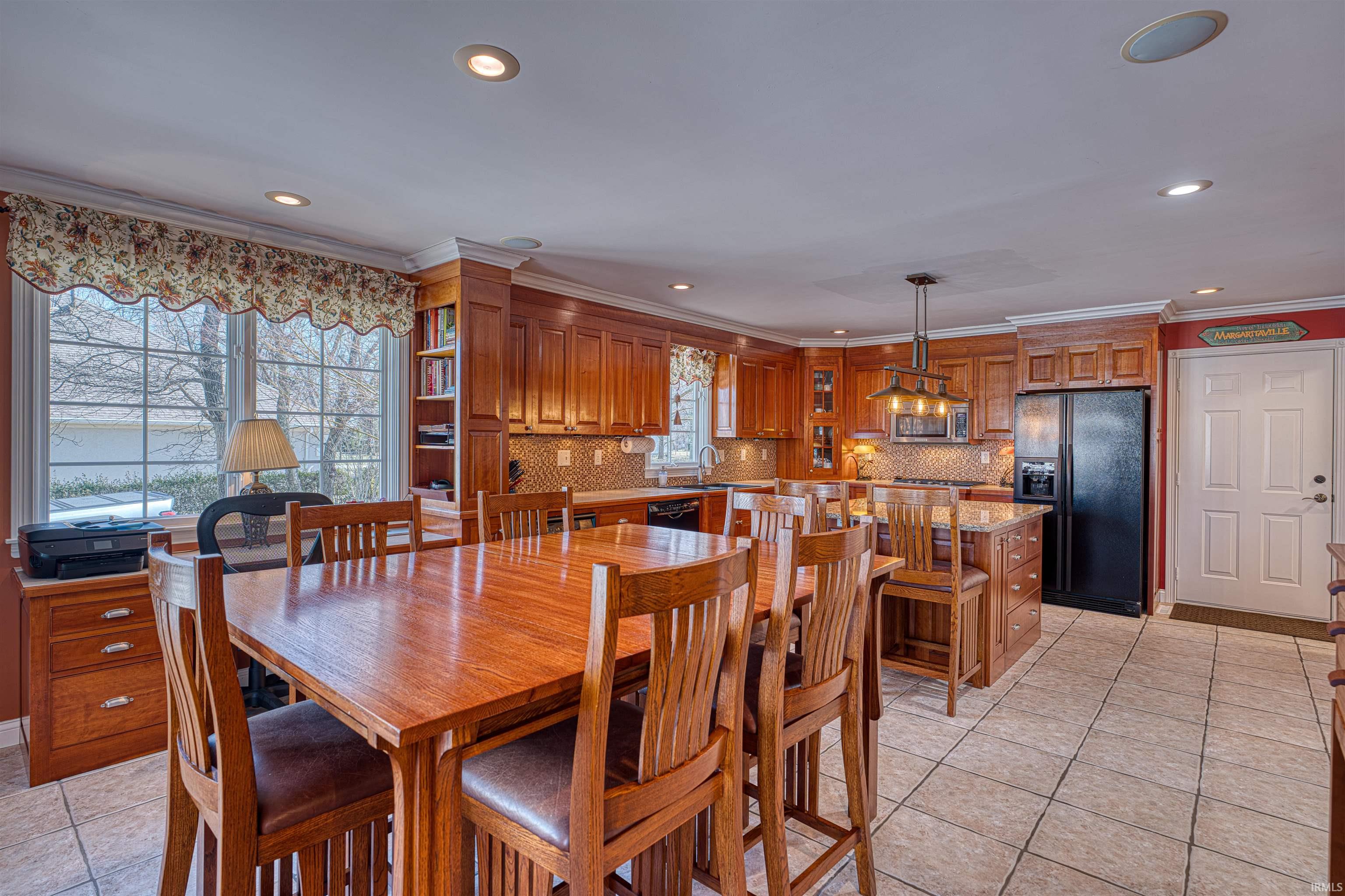 8988 Heim Road Chandler, IN 47610 - Photo 7 of 36 Gallery Image 7