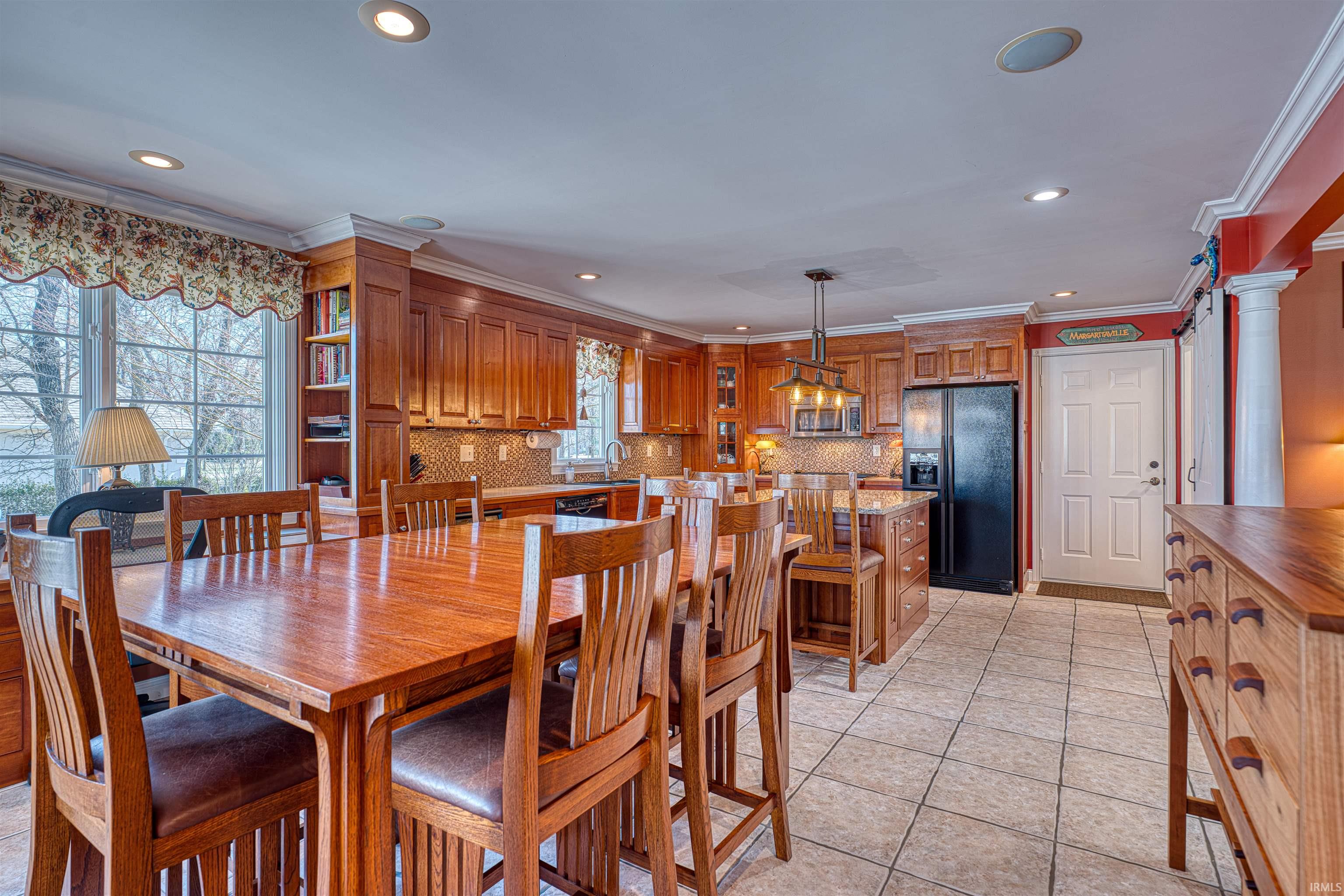 8988 Heim Road Chandler, IN 47610 - Photo 9 of 36 Gallery Image 9