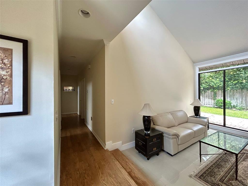 820 Druid Hills Road Tampa, FL 33617 - Photo 11 of 29