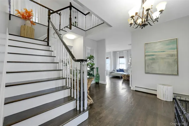 $1,098,888 | 4 Camelback Road, Chester, NY 10918