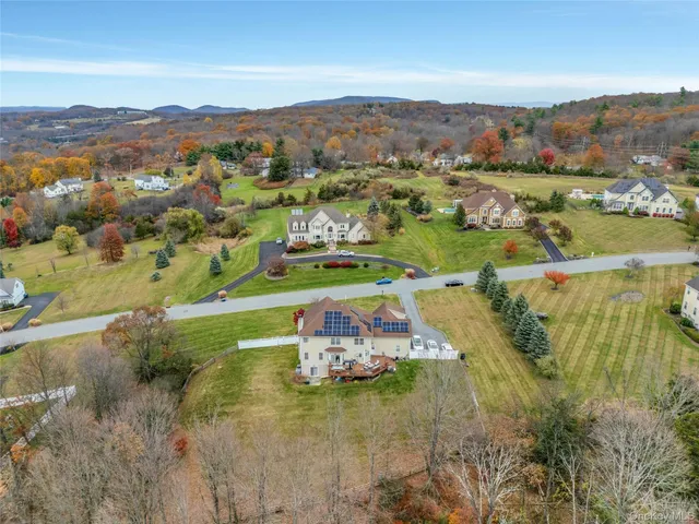 $1,098,888 | 4 Camelback Road, Chester, NY 10918