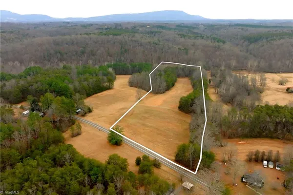 $149,900 | 3361 Highway 66 South, Westfield, NC 27053
