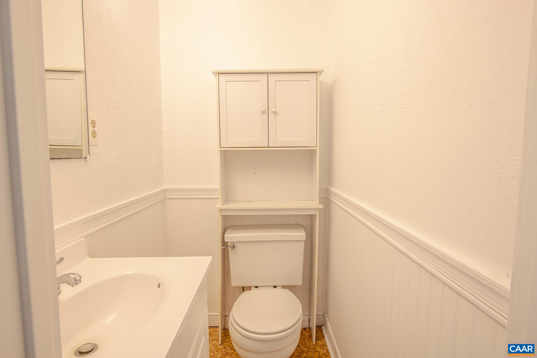 3033 Bacon Hollow Road Dyke, VA 22935 - Photo 28 of 66 a bathroom with a toilet and a tub