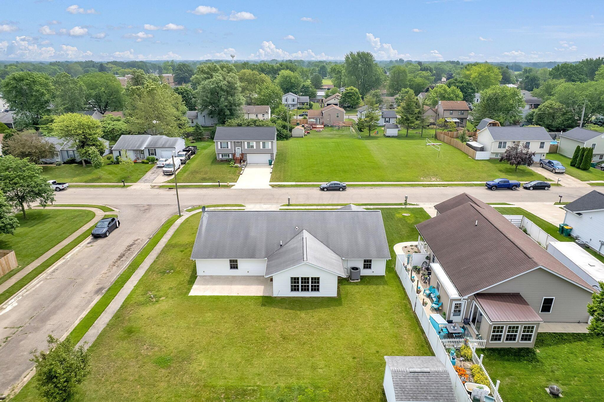 159 Hathaway Road West Jefferson, OH 43162 - Photo 38 of 51 17-web-or-mls-159HathawayRoad_Hommati102