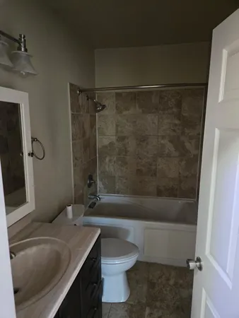 $1,550 | 111 Bowie Street, Port Lavaca, TX 77979