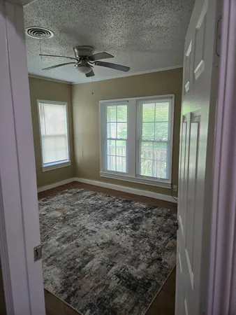 $1,550 | 111 Bowie Street, Port Lavaca, TX 77979