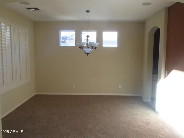 a view of empty room with window