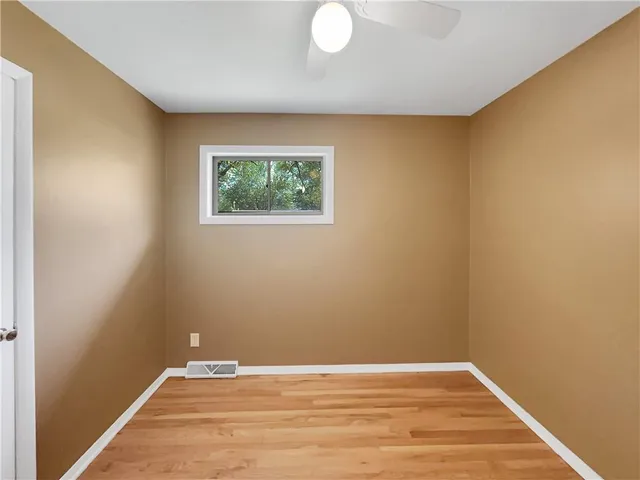 $190,000 | 11309 East 49th Street South, Kansas City, MO 64133