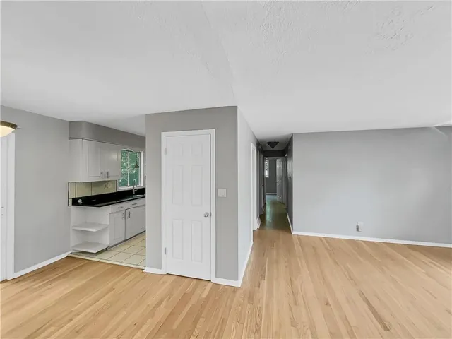 $190,000 | 11309 East 49th Street South, Kansas City, MO 64133