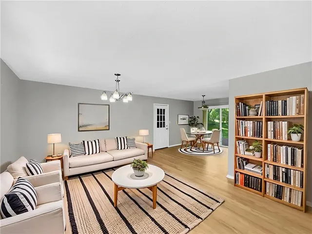 $190,000 | 11309 East 49th Street South, Kansas City, MO 64133