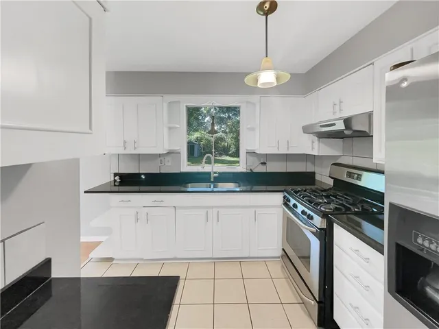 $190,000 | 11309 East 49th Street South, Kansas City, MO 64133