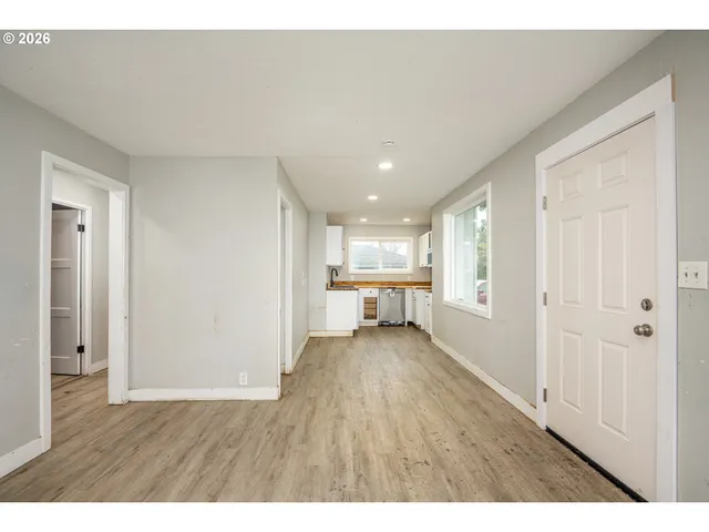 $233,500 | 1879 G Street, Springfield, OR 97477