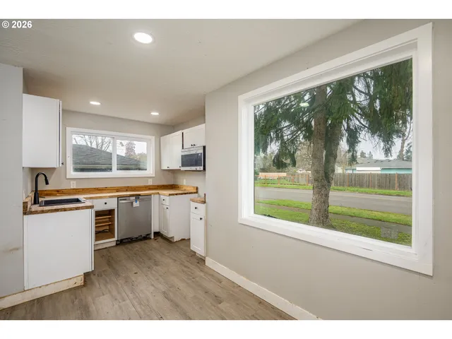 $233,500 | 1879 G Street, Springfield, OR 97477