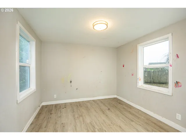 $233,500 | 1879 G Street, Springfield, OR 97477