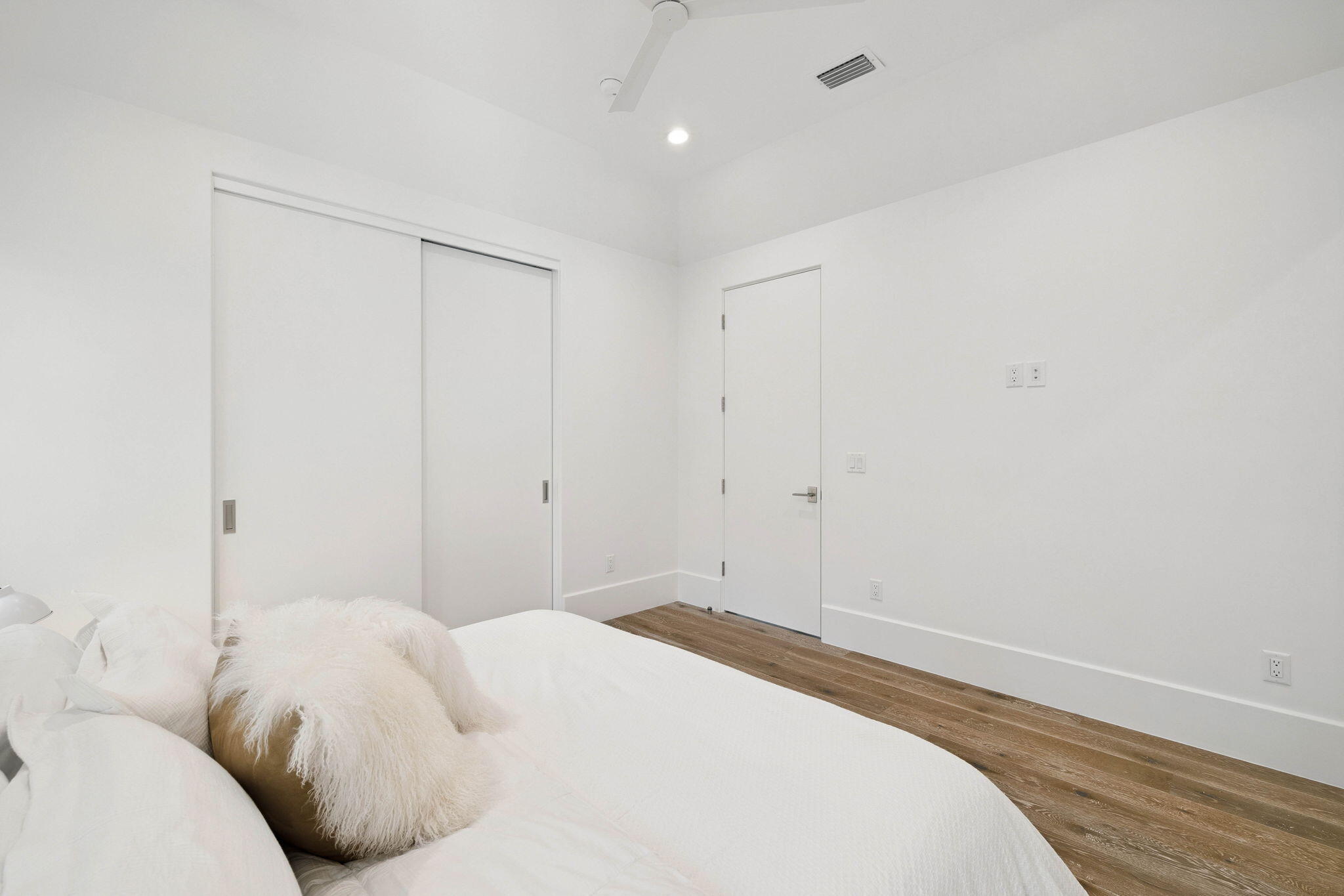 68 Perrin Santa Rosa Beach, FL 32459 - Photo 41 of 105 a bedroom with a bed and a ceiling fan