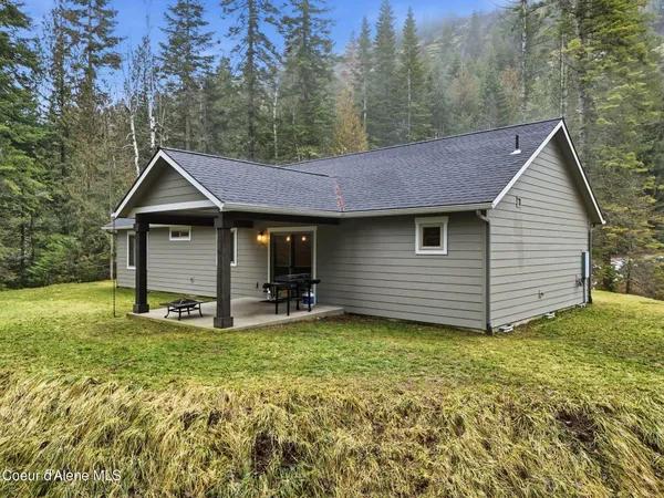 $620,000 | 12053 Dufort Road, Priest River, ID 83856
