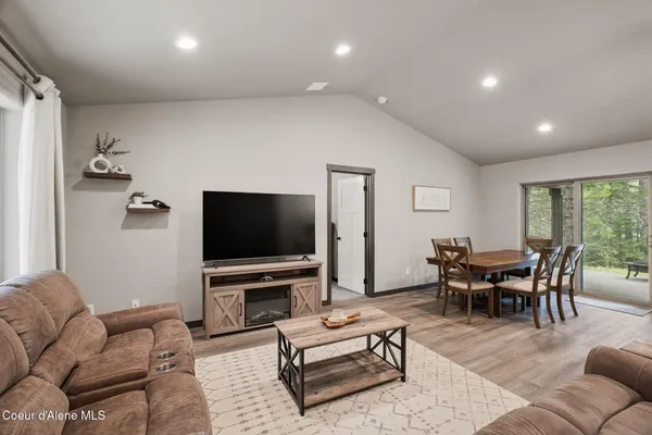 $620,000 | 12053 Dufort Road, Priest River, ID 83856