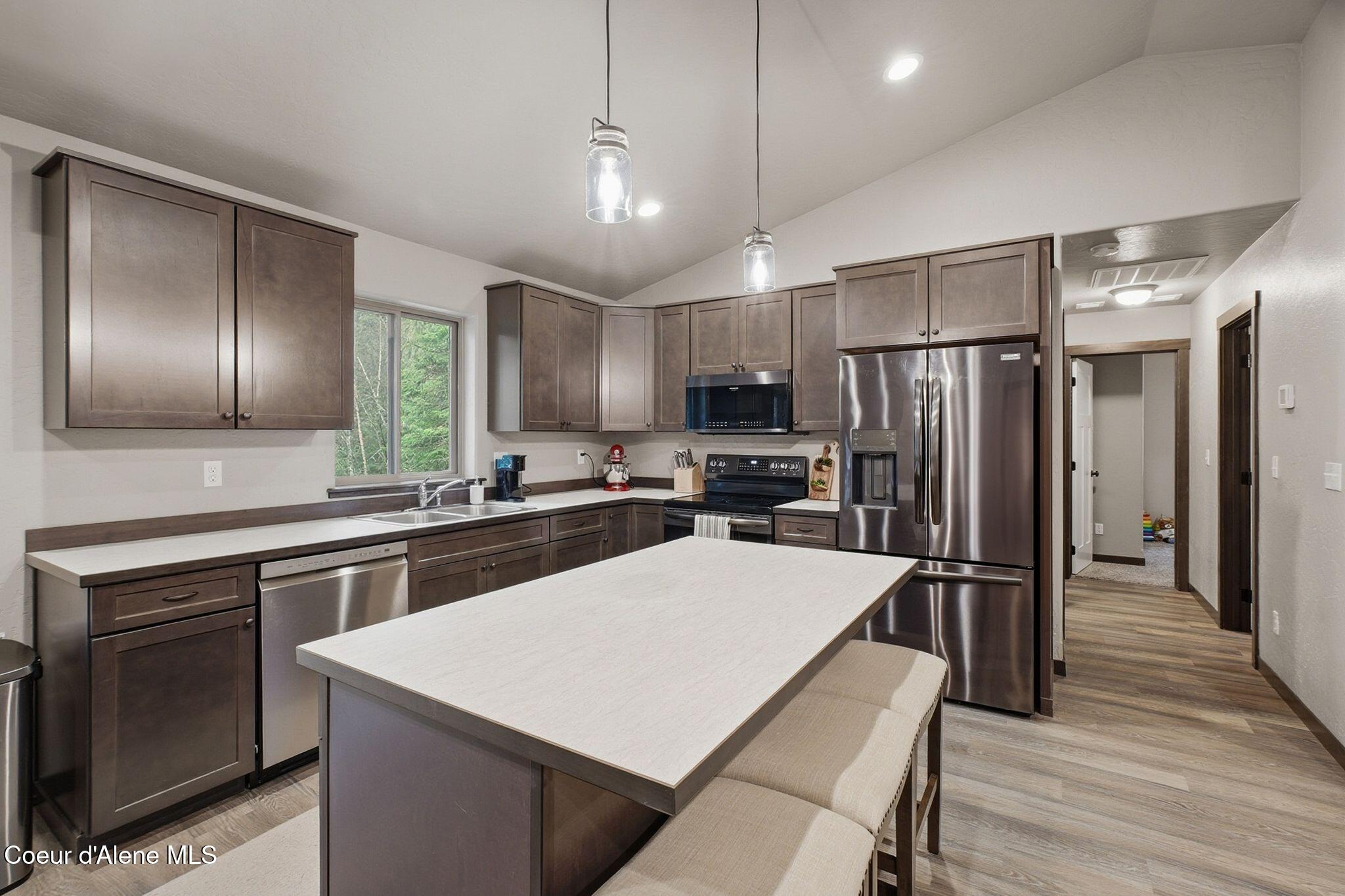 12053 Dufort Road Priest River, ID 83856 - Photo 6 of 18 IMG_0937