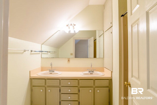 410 College Avenue Daphne, AL 36526 - Photo 18 of 35 Master Bathroom