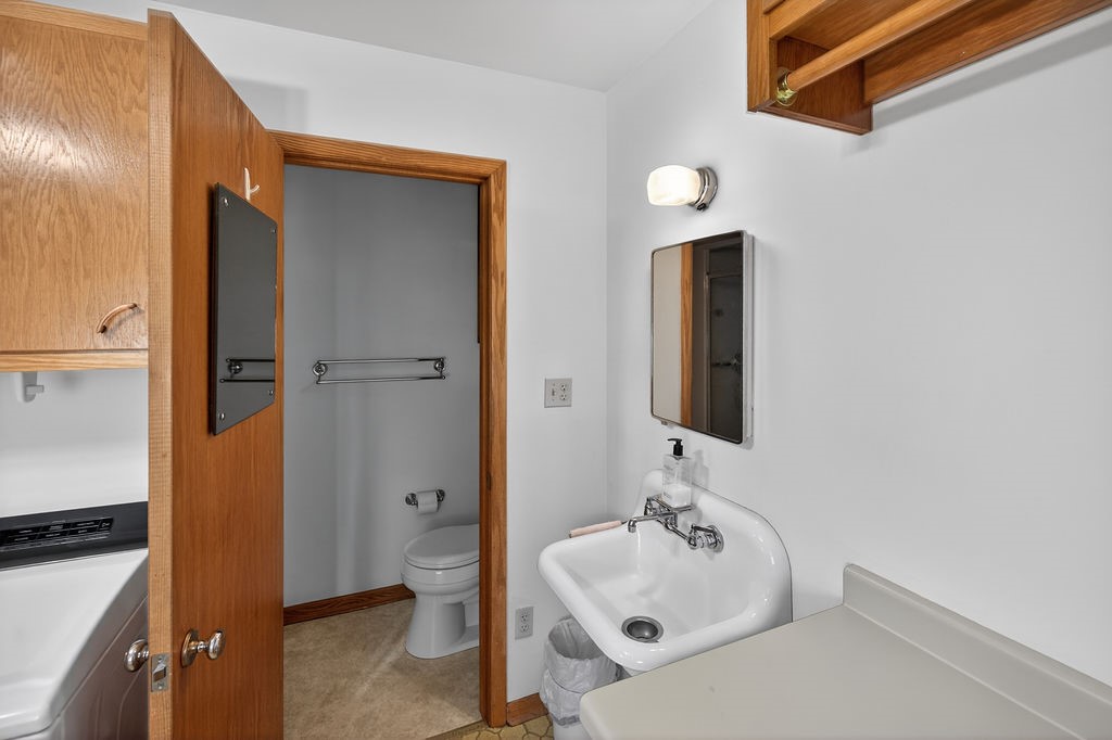 112 South Shores Drive Decatur, IL 62521 - Photo 11 of 31 Gallery Image 11