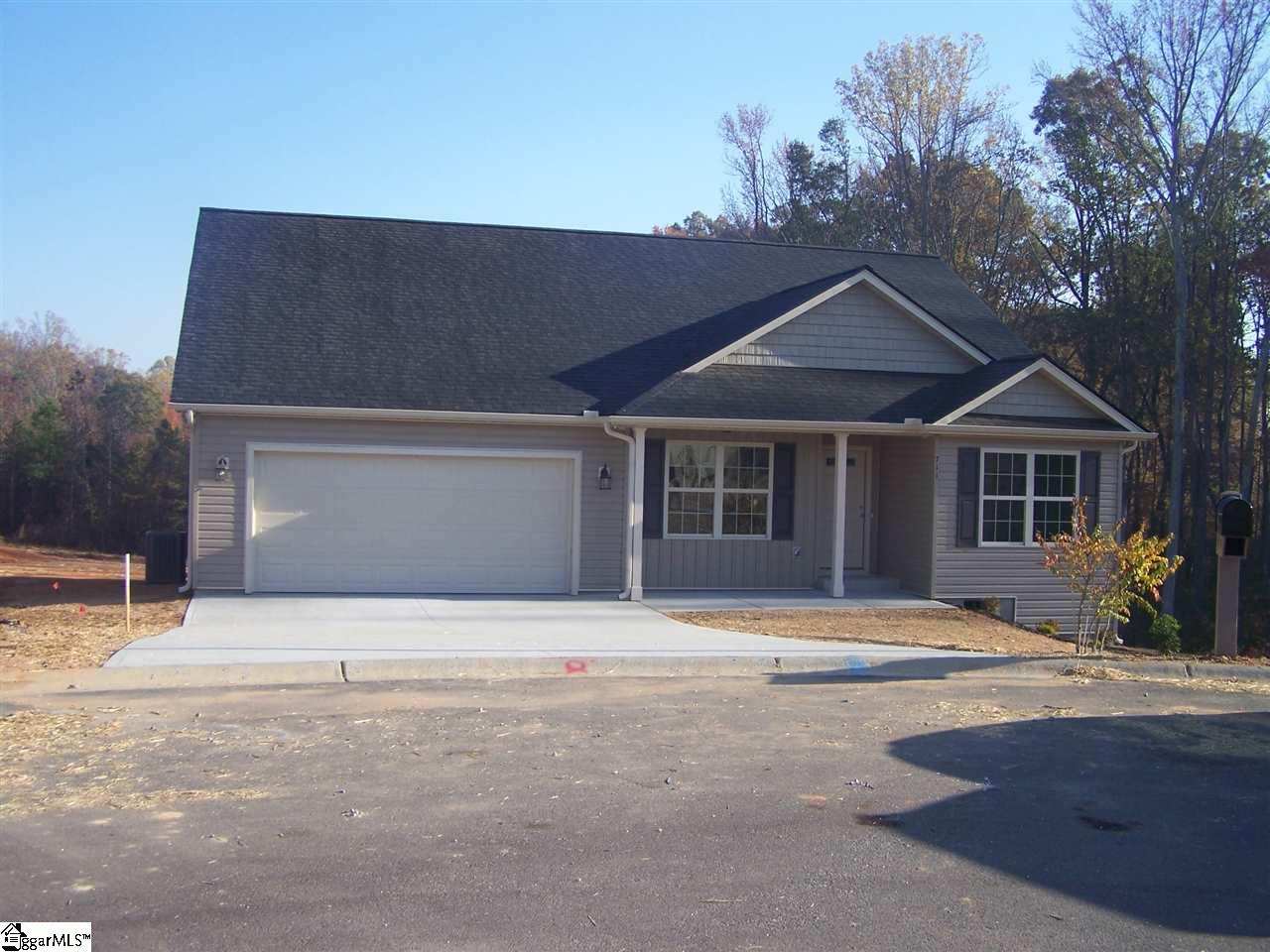 711 Kaitlyn Court Inman, SC 29349 - Photo 1 of 5 Gallery Image 1