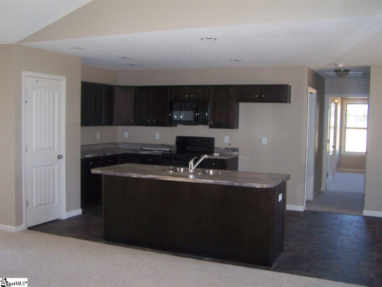 711 Kaitlyn Court Inman, SC 29349 - Photo 3 of 5 Gallery Image 3